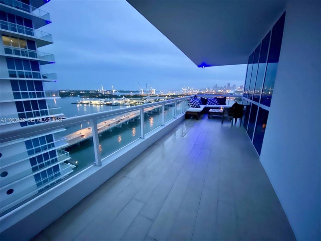 540 West Ave , Unit 2011, Miami Beach, FL 33139 Photo