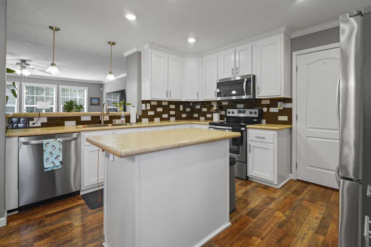 1141 Merrymount Dr. Photo 19