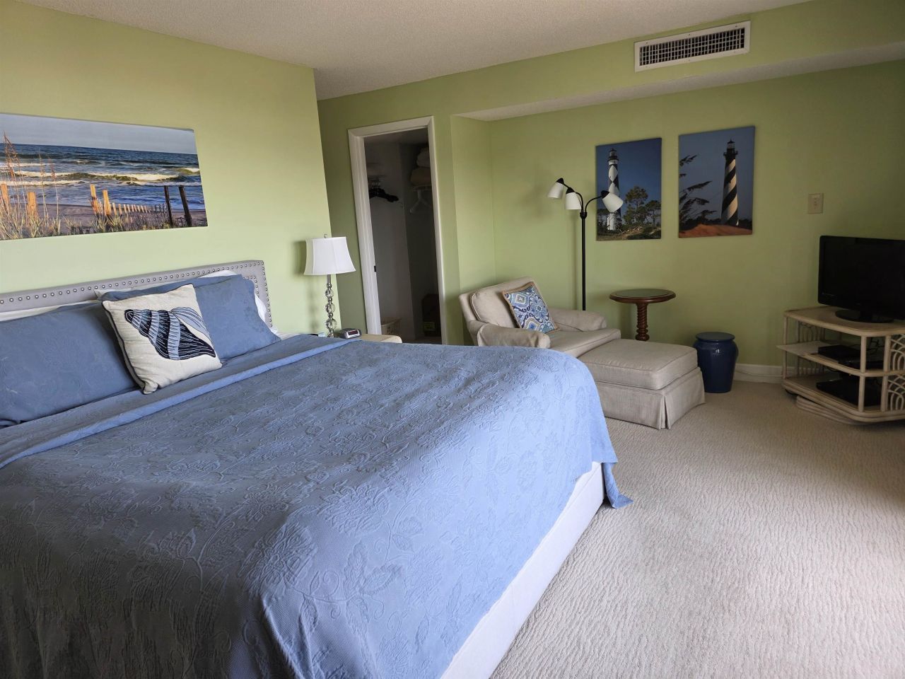 741 Retreat Beach Circle Photo 11