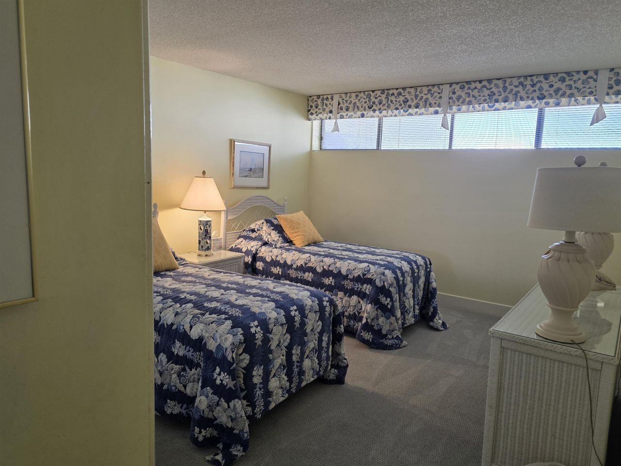 741 Retreat Beach Circle Photo 17