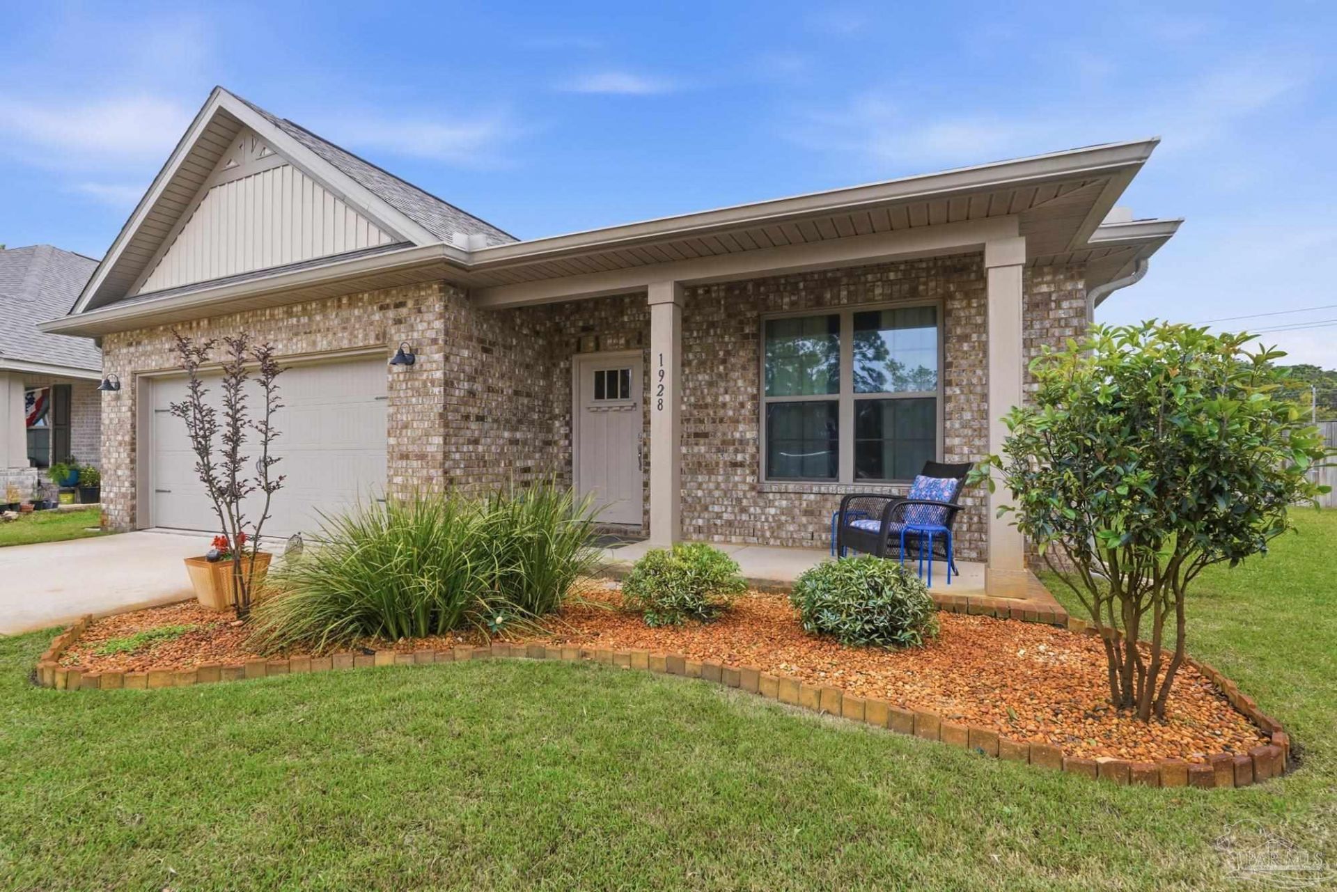 1928 Cambridge Park Dr, Gulf Breeze, FL 32563 Main Photo