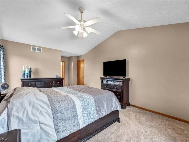 5704 Halwick Drive, Ravenna, OH 44266 Photo 15