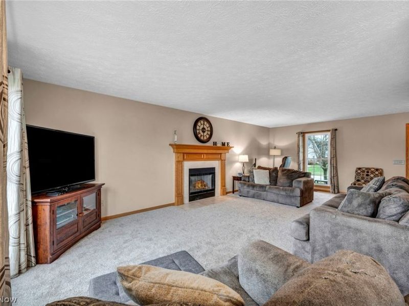 5704 Halwick Drive, Ravenna, OH 44266 Photo 6