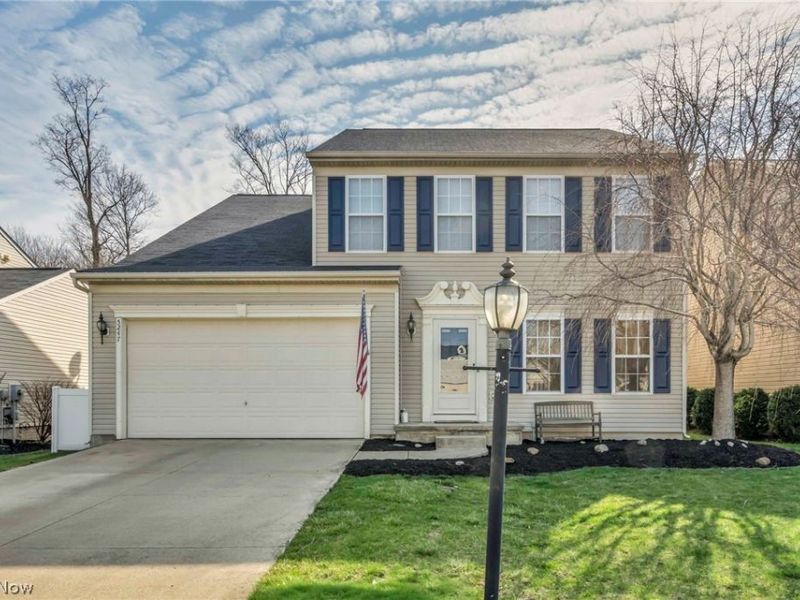 5247 Otten Road, North Ridgeville, OH 44039 Photo 2