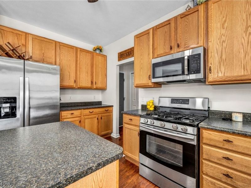 5247 Otten Road, North Ridgeville, OH 44039 Photo 4