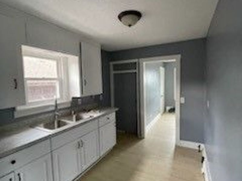 12201 Erwin Avenue, Cleveland, OH 44135 Photo 6