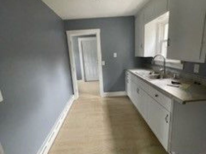 12201 Erwin Avenue, Cleveland, OH 44135 Photo 7