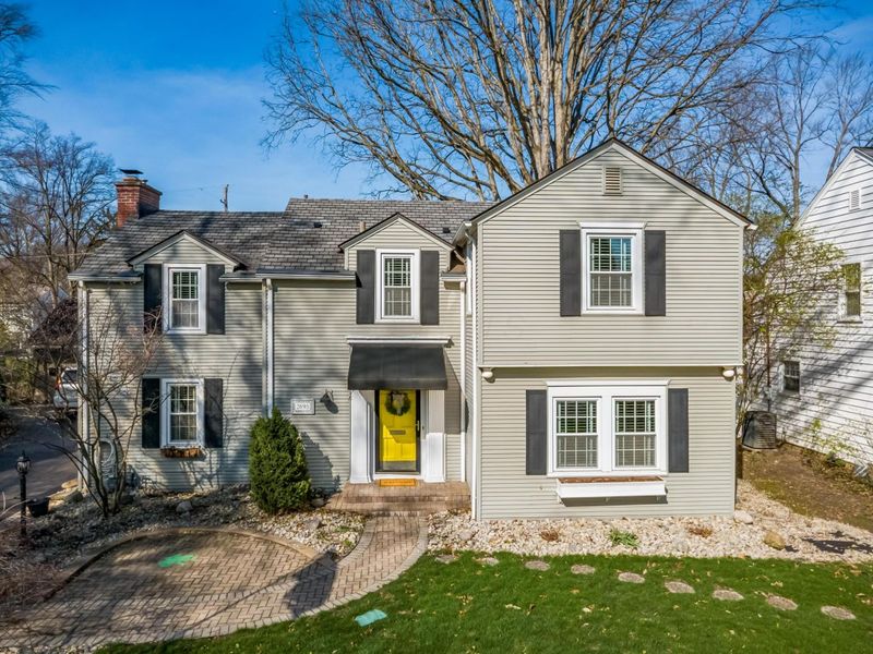 2695 Henthorn Road, Upper Arlington, OH 43221 Photo 3