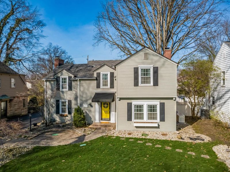 2695 Henthorn Road, Upper Arlington, OH 43221 Photo 4