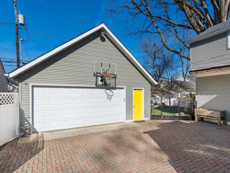 2695 Henthorn Road, Upper Arlington, OH 43221 Photo 46