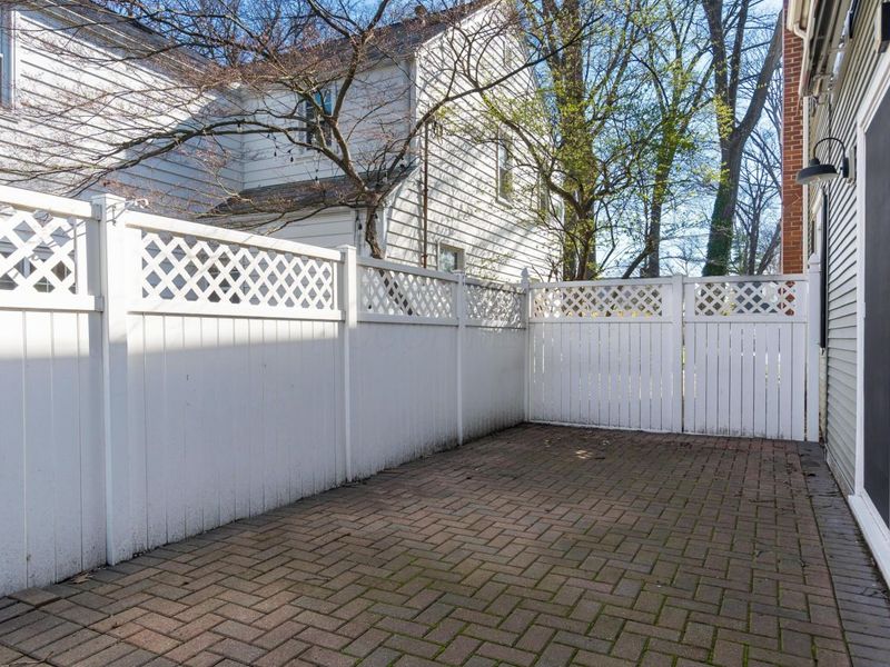 2695 Henthorn Road, Upper Arlington, OH 43221 Photo 52