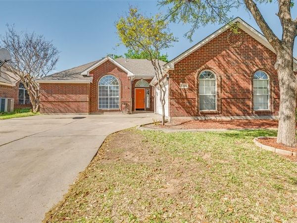 5444 Yellowstone Trail, Fort Worth, TX 76137