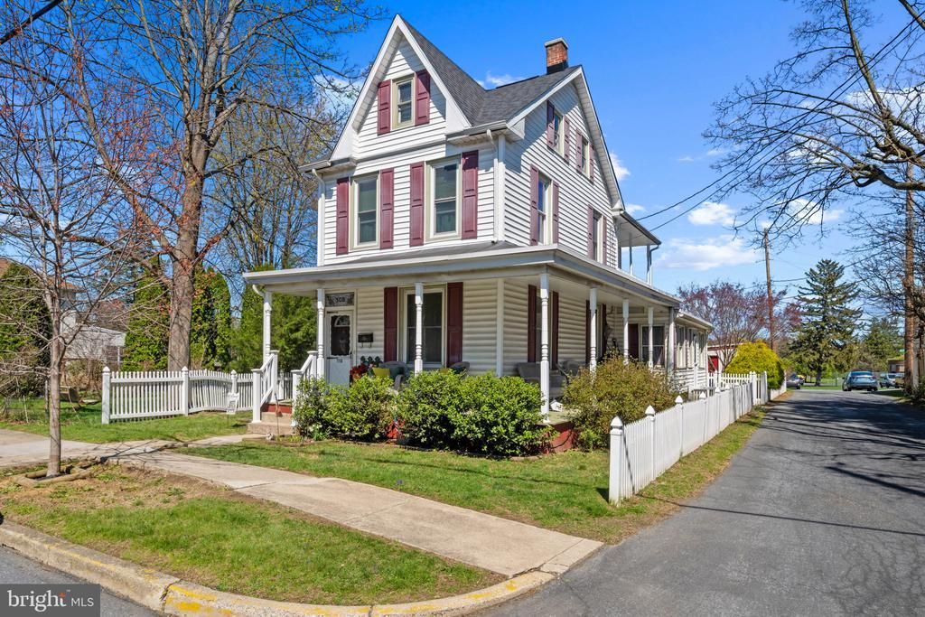 308 Redwood Street, Harrisburg, PA 17109 Main Photo