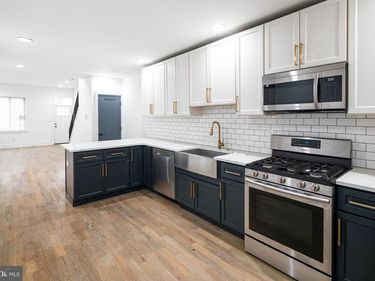 2532 W MONTGOMERY AVENUE, PHILADELPHIA, PA 19121
