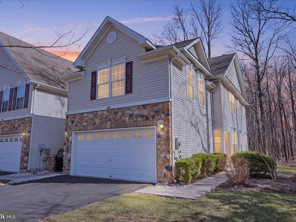 95 KNOX COURT , PENNINGTON, NJ 08534