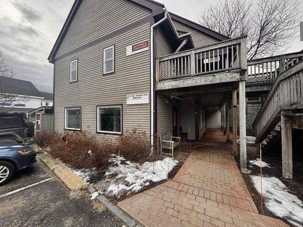 29 Mill Street, Unit D, Wolfeboro, NH 03894