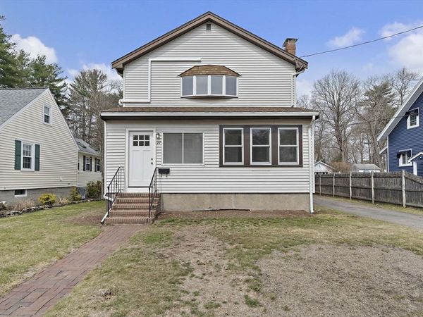 27 Swan Ave, Weymouth, MA 02190