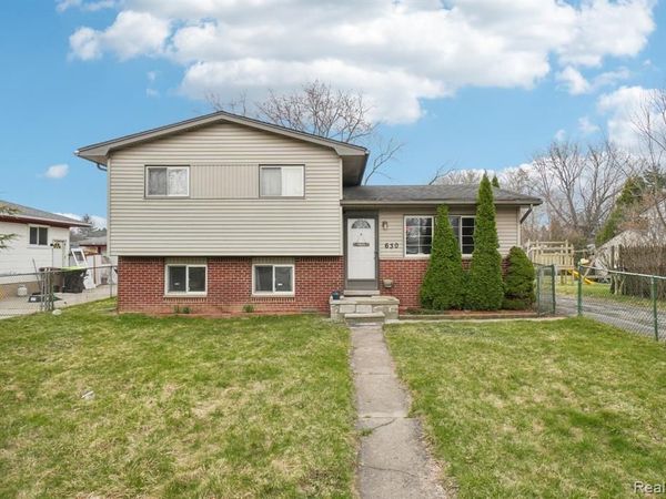 630 Peacock Avenue, Pontiac, MI 48340