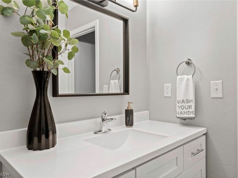 10532 Clifton Boulevard, Unit 107, Cleveland, OH 44102 Photo 12