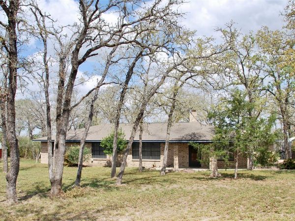 6911 Fm 532, Gonzales, TX 78629