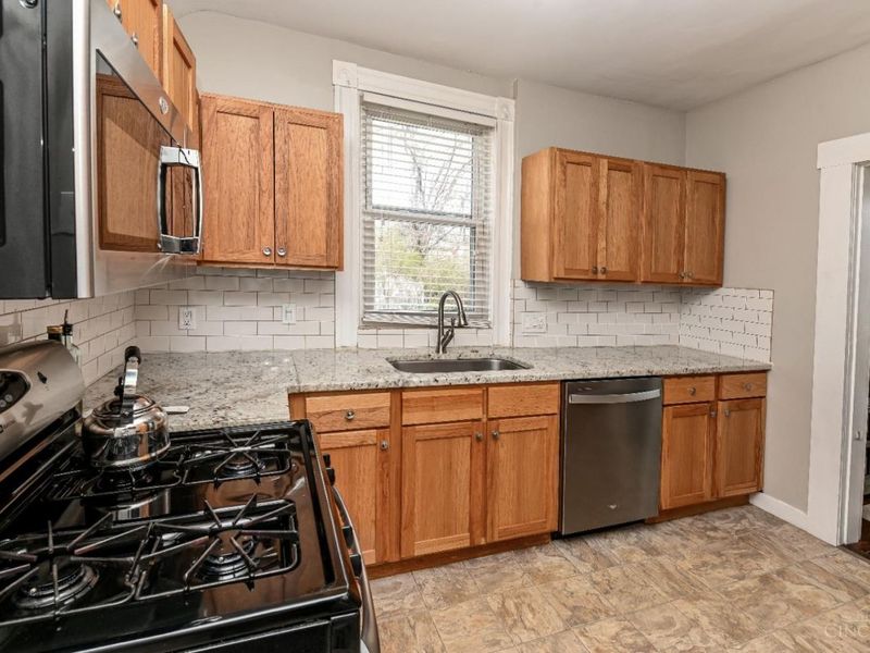 2832 Linwood Avenue, Cincinnati, OH 45208 Photo 11