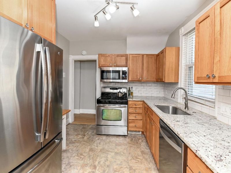 2832 Linwood Avenue, Cincinnati, OH 45208 Photo 13