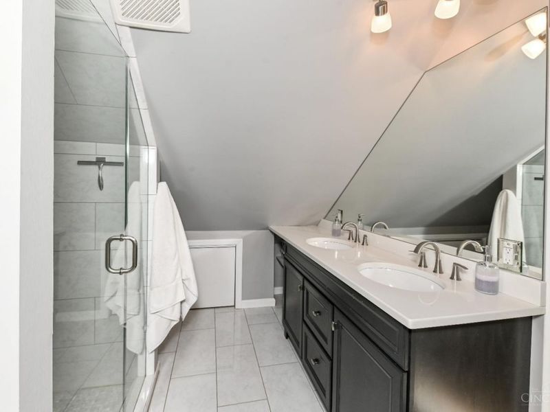 2832 Linwood Avenue, Cincinnati, OH 45208 Photo 32