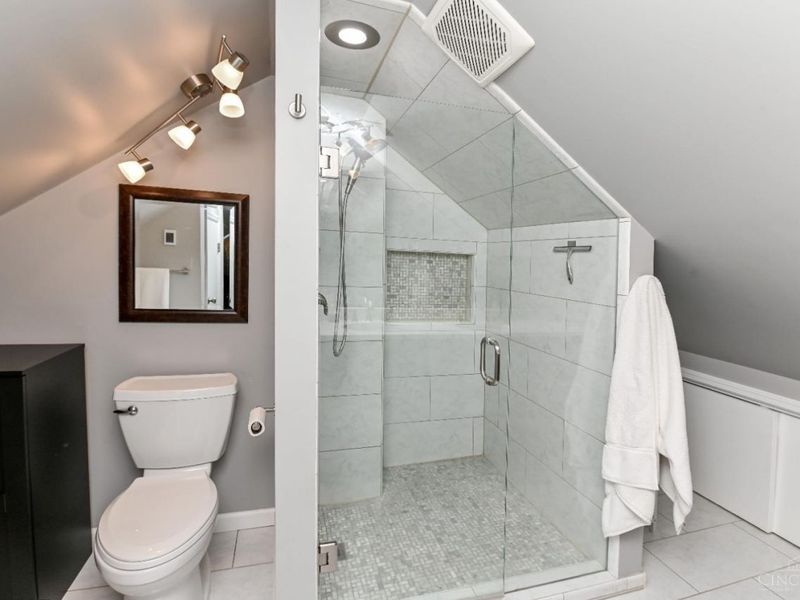 2832 Linwood Avenue, Cincinnati, OH 45208 Photo 33