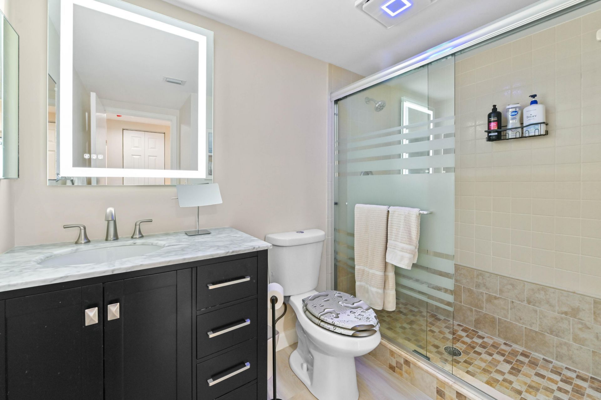 5951 Wellesley Park Drive, Unit Apt 702, Boca Raton, FL 33433 Photo