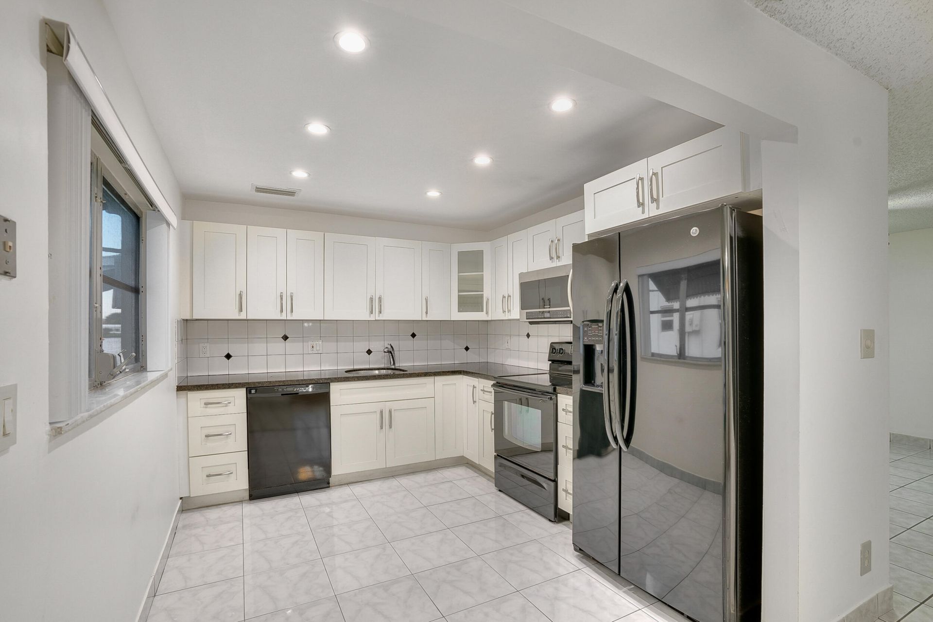 8547 NW 12th Street, Unit #a182, Plantation, FL 33322 Photo