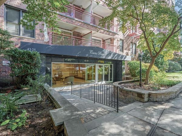 43-25 Douglaston Parkway , Unit 6K, Douglaston, NY 11363