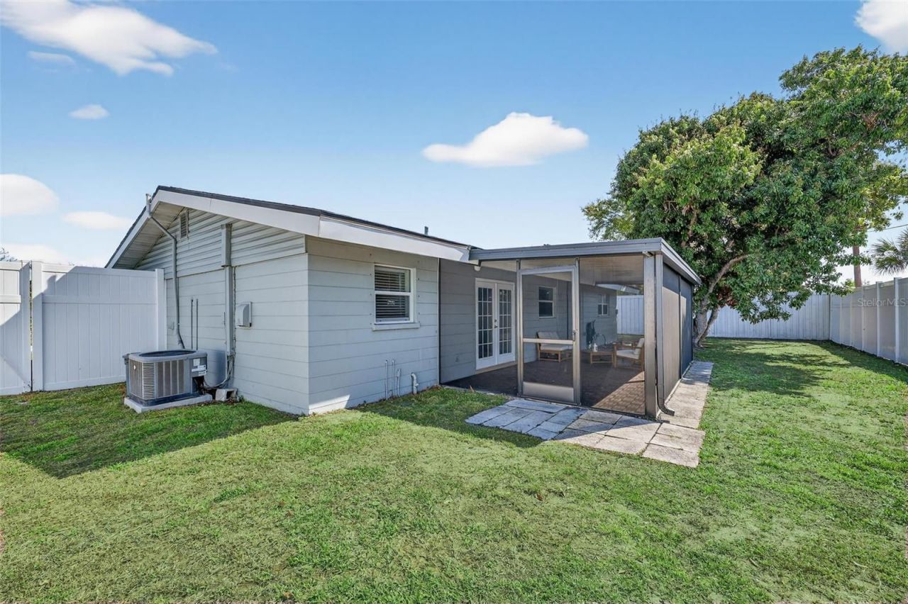 2806 Upper Tangelo Drive, Sarasota, FL 34239 Photo