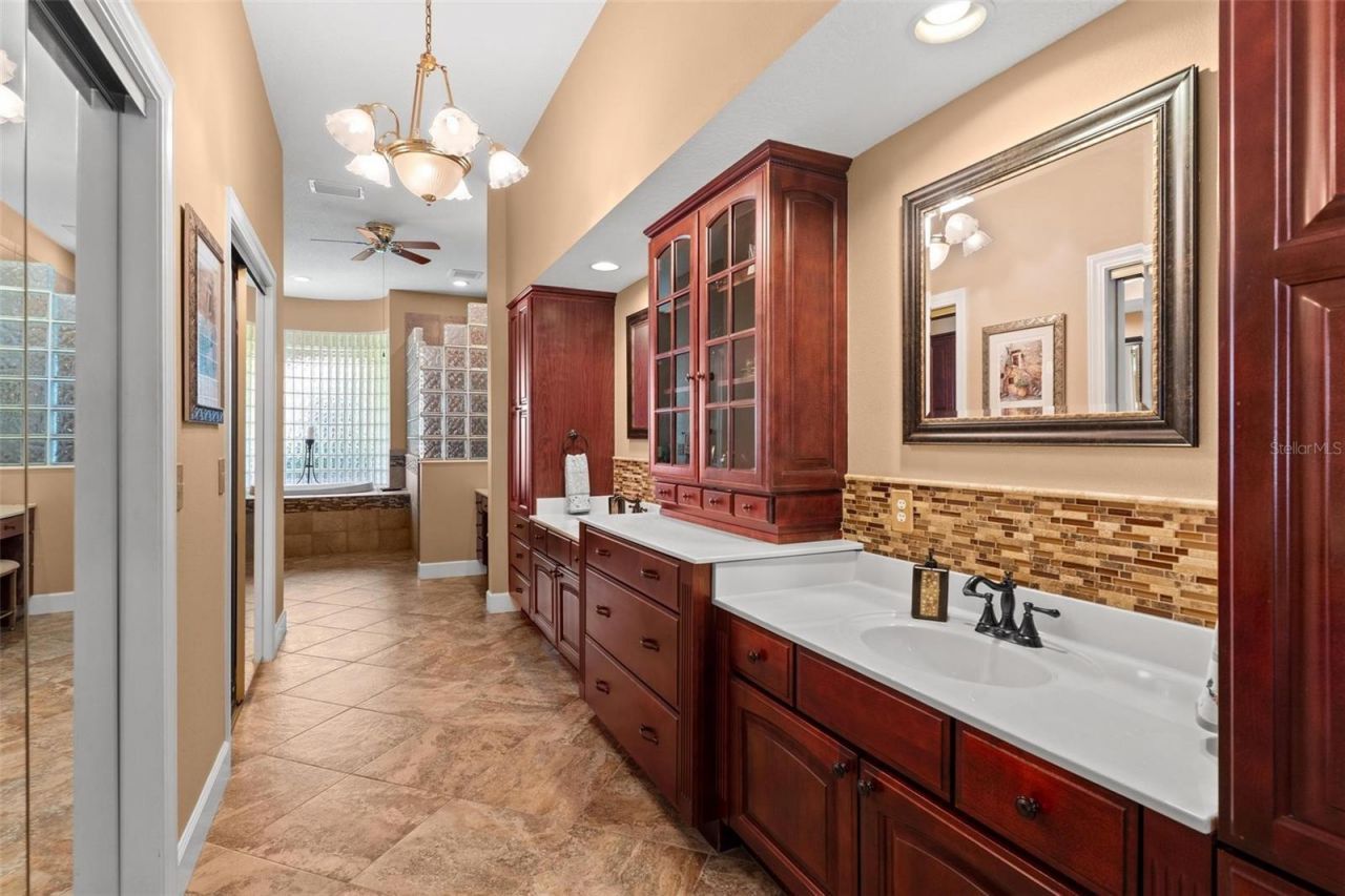 926 Hawk Landing, Fruitland Park, FL 34731 Photo