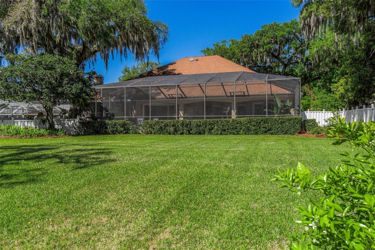 926 Hawk Landing, Fruitland Park, FL 34731 Photo