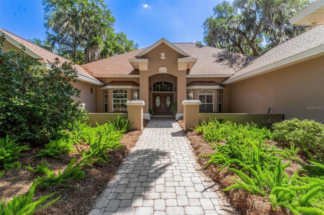926 Hawk Landing, Fruitland Park, FL 34731 Photo