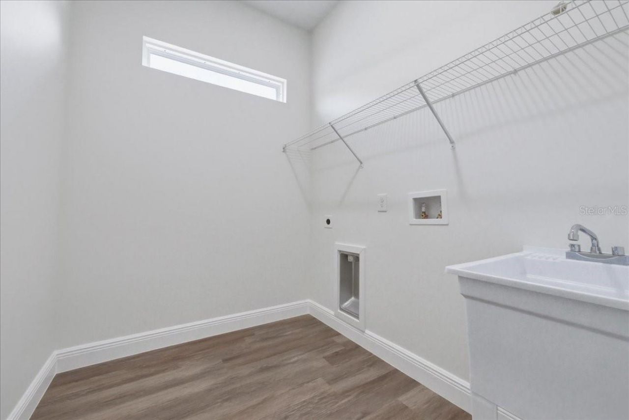 1296 Moselle Avenue, Orlando, FL 32807 Photo