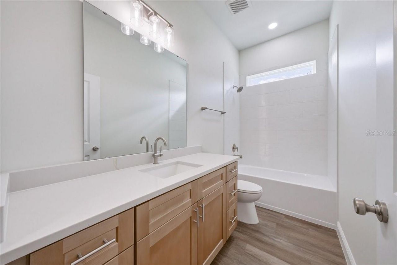 1296 Moselle Avenue, Orlando, FL 32807 Photo