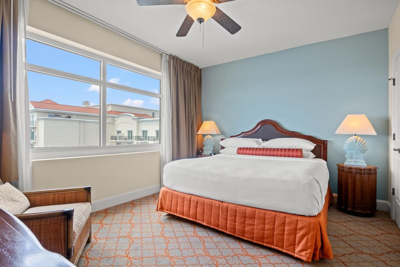 8121 Amalfi Pl.  Photo 21