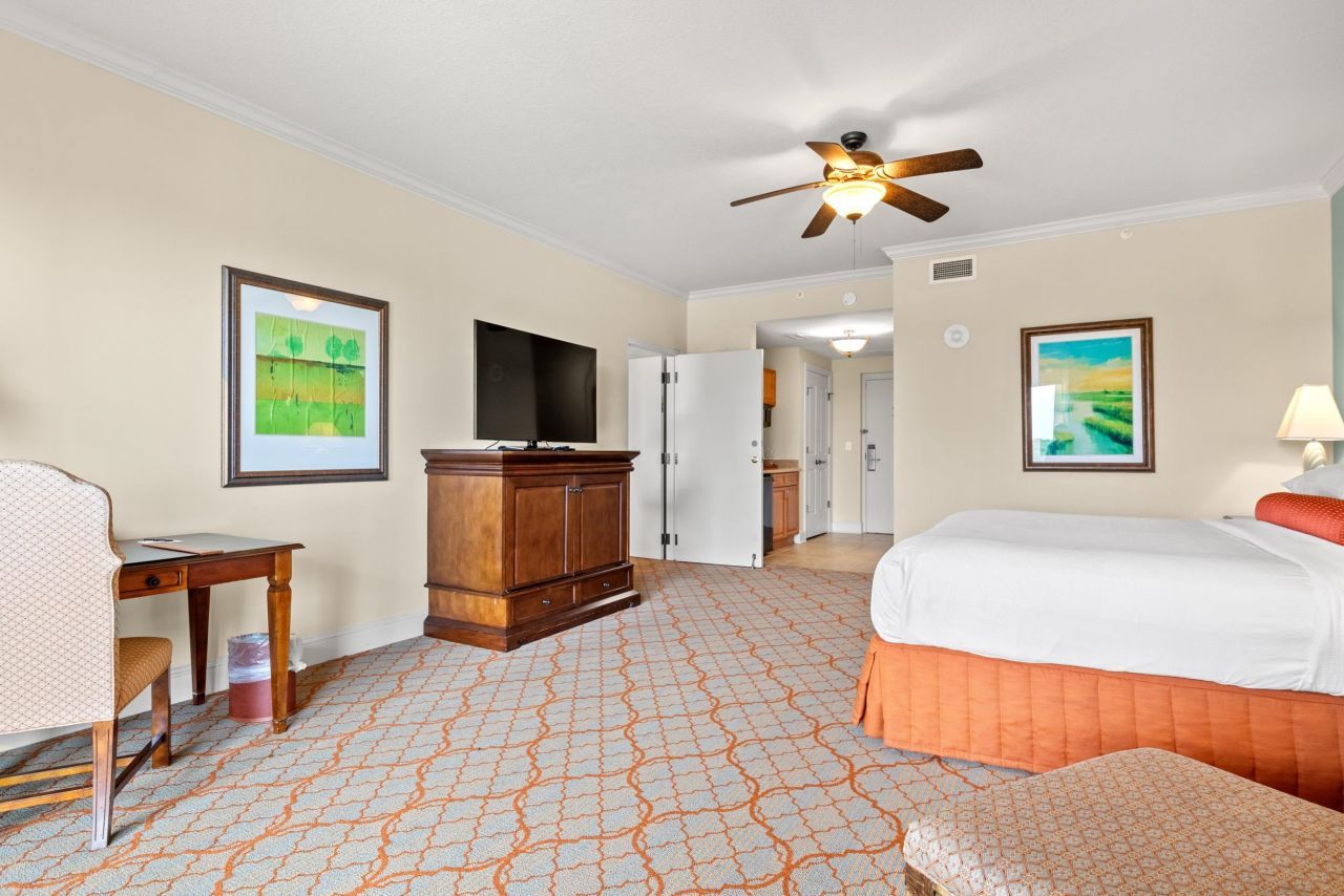 8121 Amalfi Pl.  Photo 8