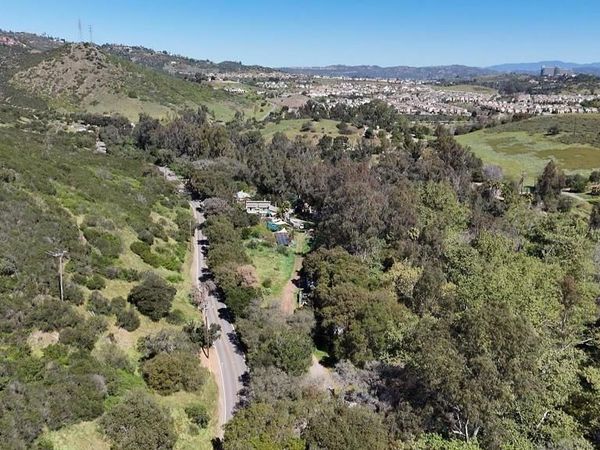 9237 Harmony Grove, Escondido, CA 92029