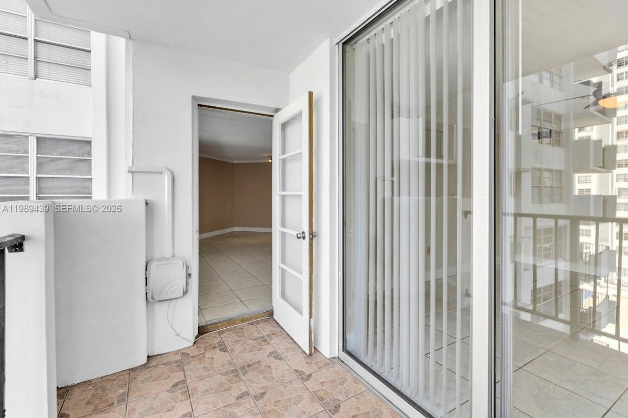 2750 NE 183rd St , Unit 806, Aventura, FL 33160 Photo