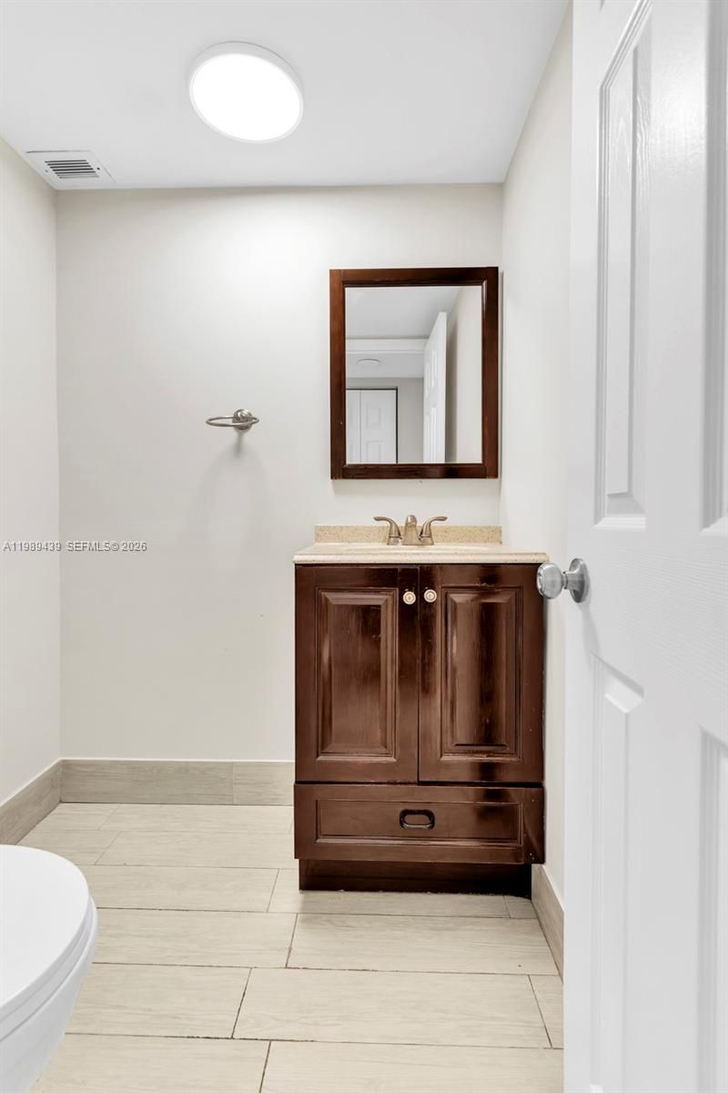 2750 NE 183rd St , Unit 806, Aventura, FL 33160 Photo