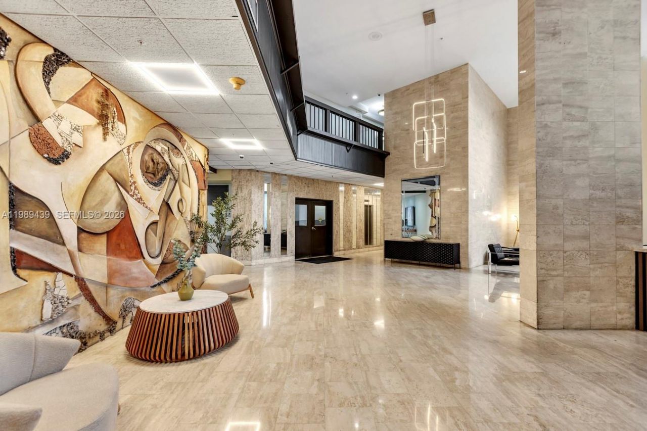 2750 NE 183rd St , Unit 806, Aventura, FL 33160 Photo