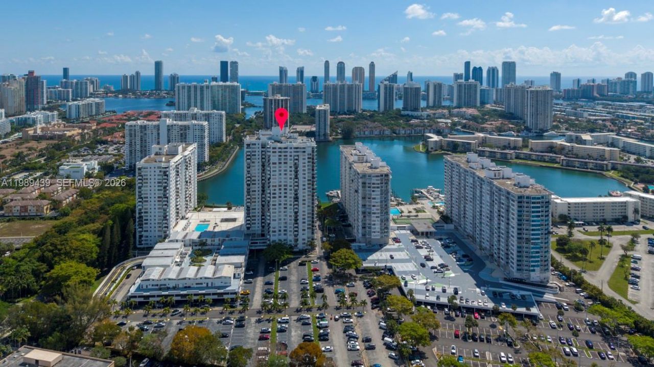 2750 NE 183rd St , Unit 806, Aventura, FL 33160 Photo