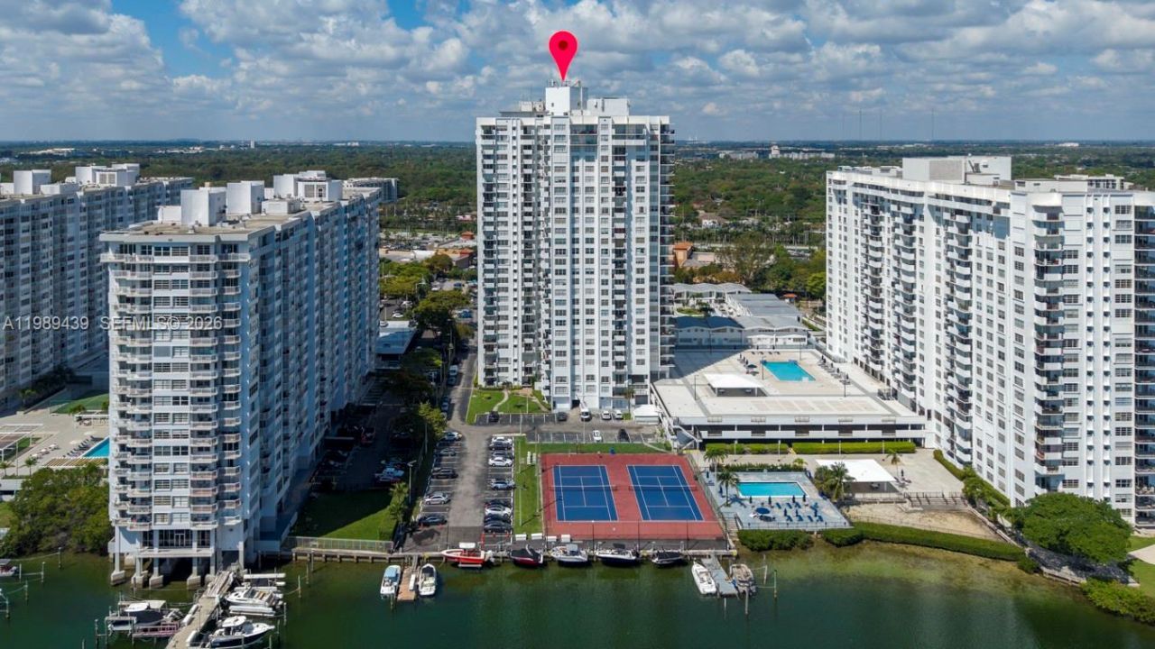 2750 NE 183rd St , Unit 806, Aventura, FL 33160 Photo