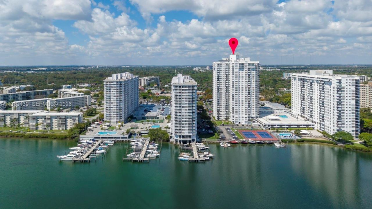 2750 NE 183rd St , Unit 806, Aventura, FL 33160 Photo