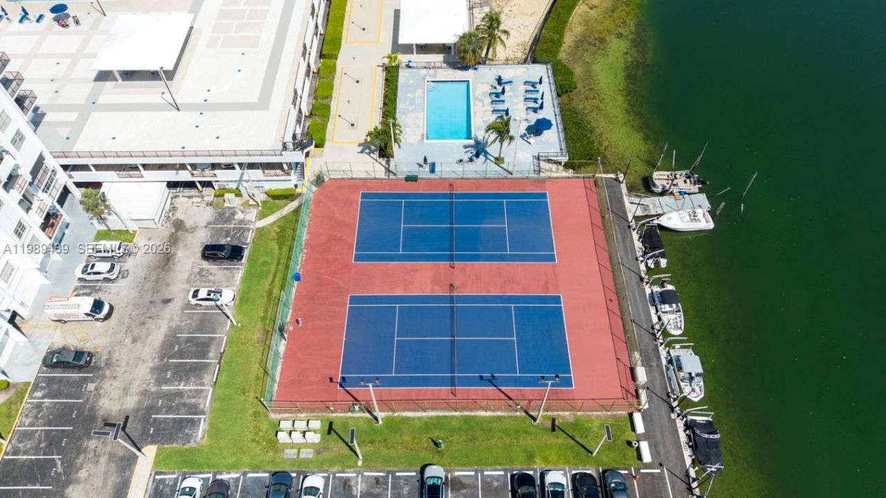 2750 NE 183rd St , Unit 806, Aventura, FL 33160 Photo