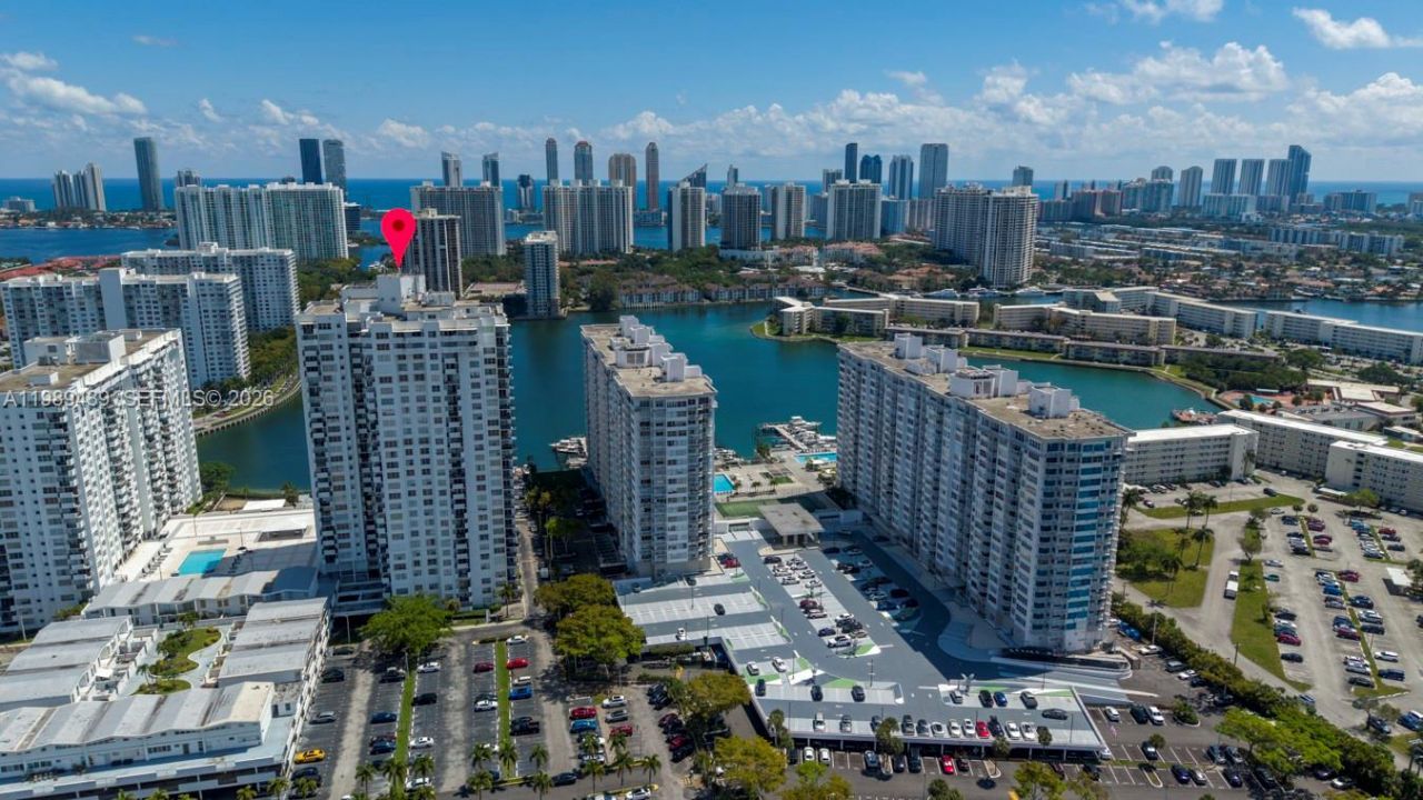 2750 NE 183rd St , Unit 806, Aventura, FL 33160 Photo