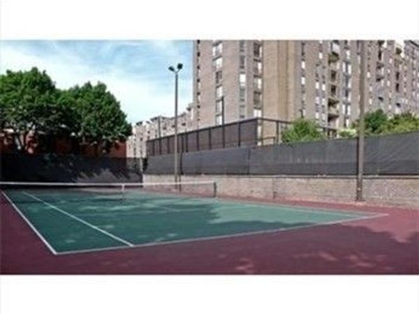 44 Washington St, Unit 406, Brookline, MA 02445