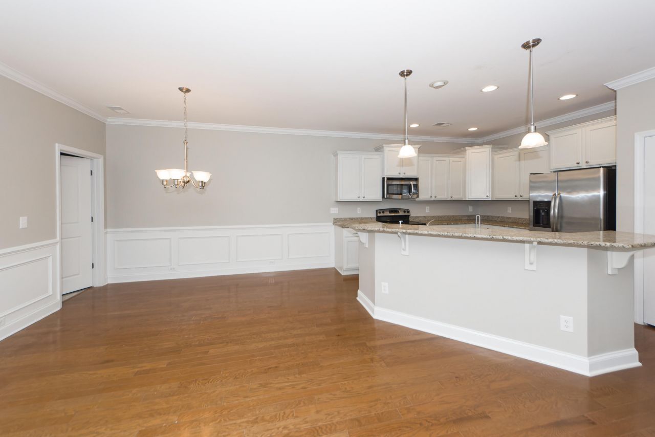 2052 Promenade Court Photo 18